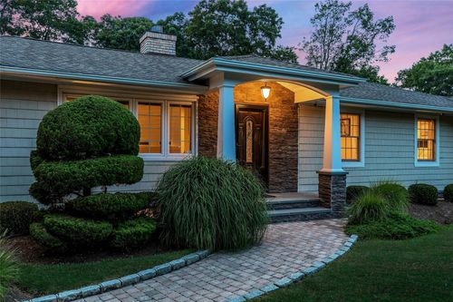 32 Rolling Hill Rd, Hampton Bays, NY, 11946-3739 | Card Image
