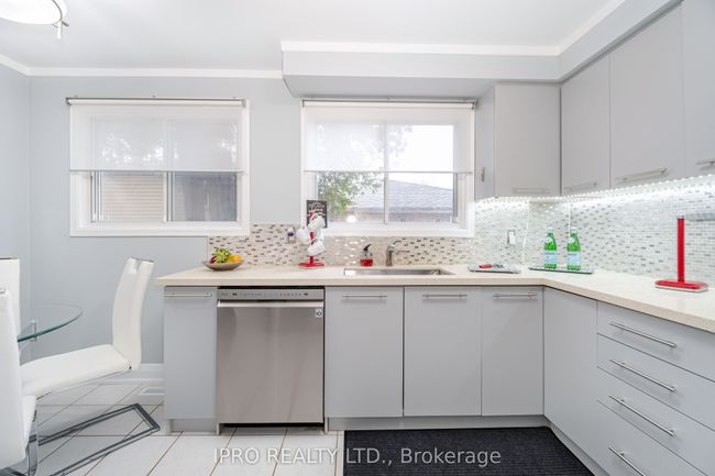 3050 Lenester Dr, House other with 6 bedrooms, 3 bathrooms and 3 parking in Mississauga ON | Image 14