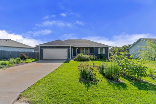 392 Pirate Ln, Pleasant Hope, MO, 65725-8001 | Card Image