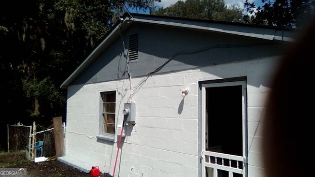 2214 Shell Rd, House other with 3 bedrooms, 2 bathrooms and 2 parking in Savannah GA | Image 5
