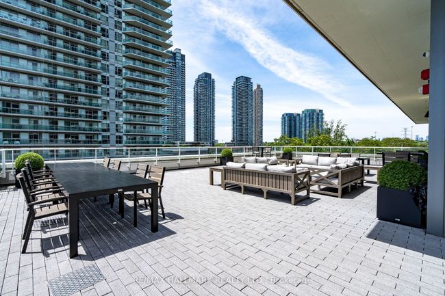 803 - 70 Annie Craig Dr, Condo with 1 bedrooms, 2 bathrooms and 1 parking in Etobicoke ON | Image 36