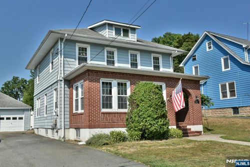 154 Linwood Ave, Emerson, NJ, 07630-1839 | Card Image