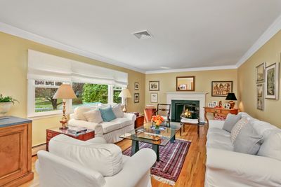 25 Middlesex Road, House other with 4 bedrooms, 2 bathrooms and 2 parking in Darien CT | Image 2