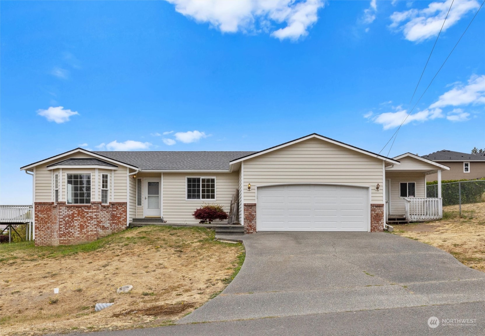 4th St, Camano Island, WA 98282