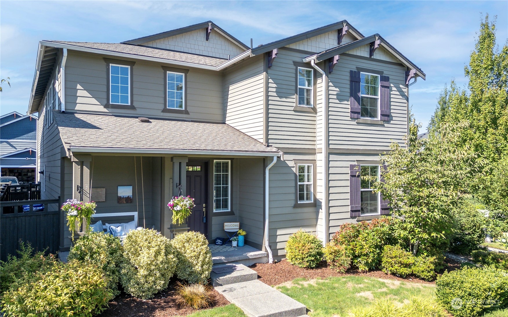 Naches Peak Ln, Black Diamond, WA 98010