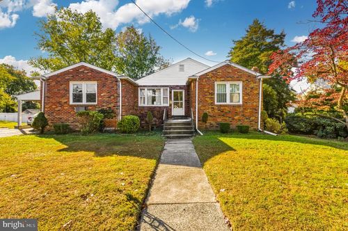 715 W Somerdale Rd, SOMERDALE, NJ, 08083-2401 | Card Image