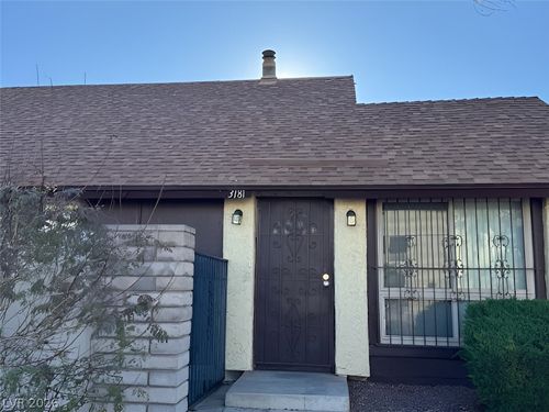 3181 Arville St, Las Vegas, NV, 89102-7607 | Card Image