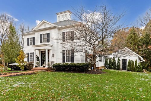 3637 Head Of Pond Rd, New Albany, OH, 43054-8990 | Card Image