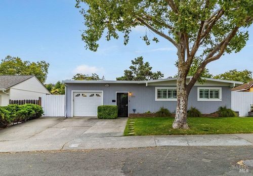 230 Grapewood Street, Vallejo, CA, 94591 | Card Image