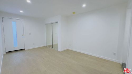 10-1732 Crenshaw Boulevard, Los Angeles, CA, 90019 | Card Image