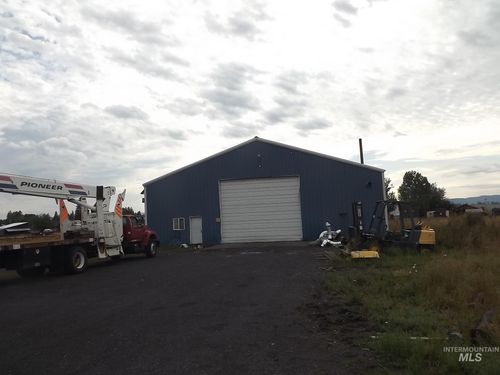 414 Wood St, Weippe, ID, 83553 | Card Image