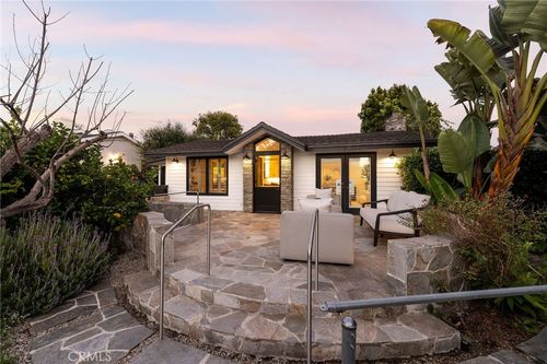 461 Linden St, Laguna Beach, CA, 92651-1703 | Card Image