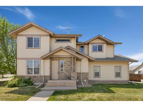 2104 18th Ave, Longmont, CO, 80501-9717 | Card Image