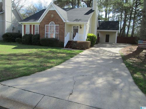 6717 Crossbrook Ln, Pinson, AL, 35126-2989 | Card Image