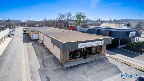 1847 University Dr Nw, Huntsville, AL, 35801-5744 | Card Image