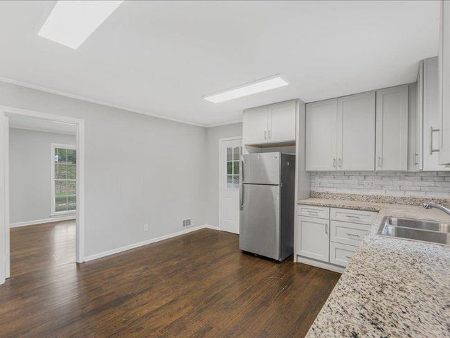 1110 Upper Hembree Rd, House other with 2 bedrooms, 2 bathrooms and null parking in Roswell GA | Image 15