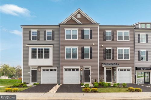 210 Monteith Dr, WINCHESTER, VA, 22601-6811 | Card Image