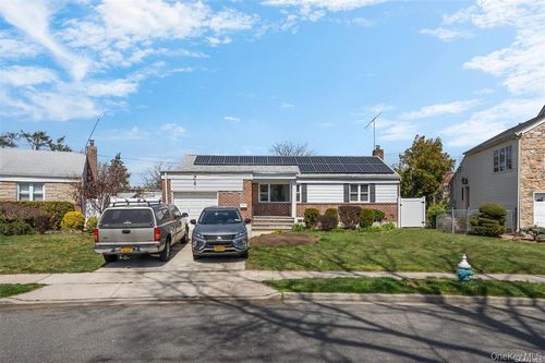 74 Caroline Ave, Elmont, NY, 11003-5019 | Card Image