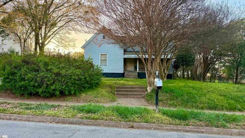 5 Duke St, Greenville, SC, 29605-4401 | Card Image