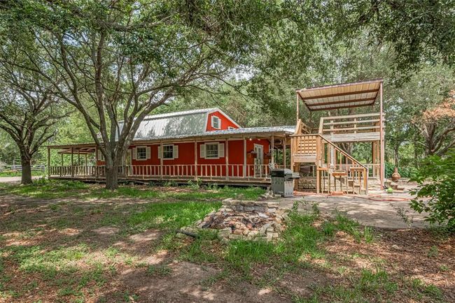 Views of the pastures from the wrap around porch or view the animals grazing from the second story of the covered deck. | Image 6