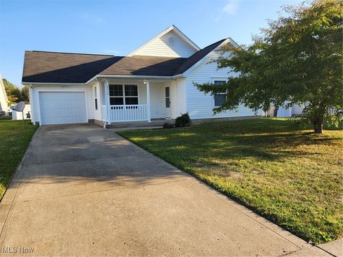 2954 Megan Cir, Youngstown, OH, 44505-4383 | Card Image