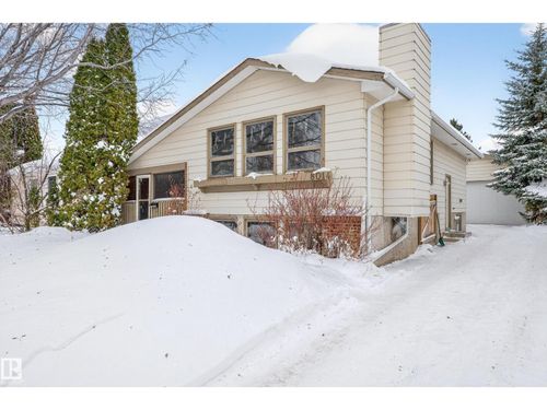 {{alt}} | Card Image