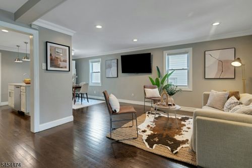 30 Tichenor Pl, Montclair, NJ, 07042-2429 | Card Image