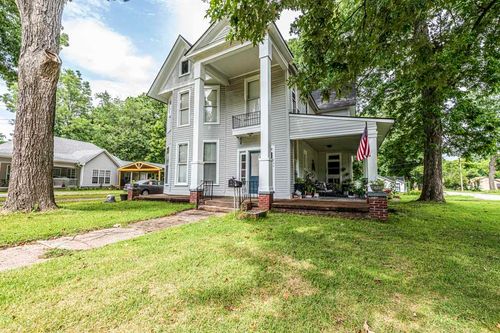 726 S Main St, Covington, TN, 38019-2826 | Card Image