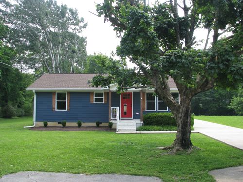 101 Simpson Ave, Waverly, TN, 37185-1720 | Card Image