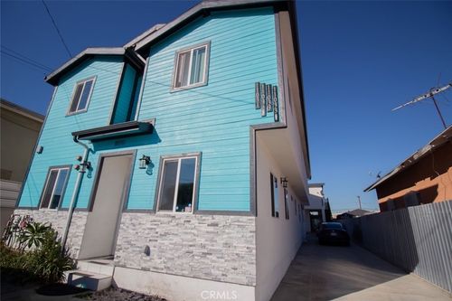 11031 Burin Ave, Inglewood, CA, 90304-2327 | Card Image