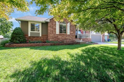 View of front of property with a front yard | Image 1