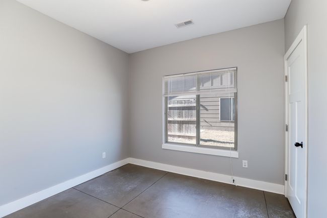 View of spare room | Image 14