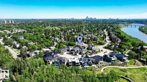 7216 156 St Nw, Edmonton, AB, T5R4K8 | Card Image