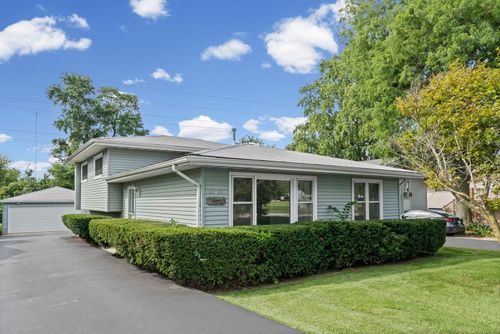 22W313 1st St, Glen Ellyn, IL, 60137-3532 | Card Image