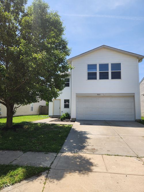 3021 Everbloom Way, Indianapolis, IN, 46217-9134 | Card Image