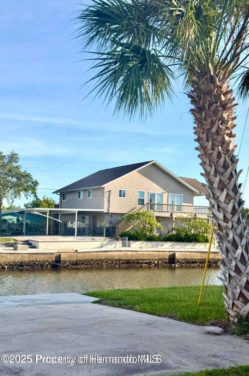 13825 San Juan Ave, Hudson, FL, 34667-1570 | Card Image