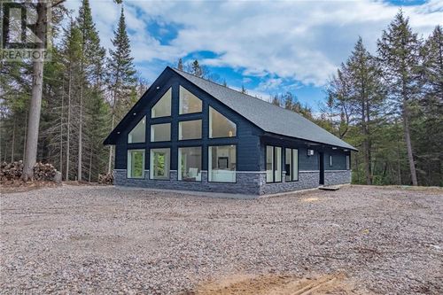 1814 Riding Ranch Rd, South River, ON, P0A1X0 | Card Image
