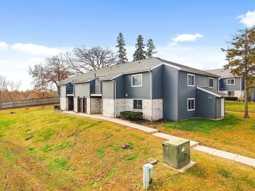 707 Whispering Pines Way, Fitchburg, WI, 53713-4323 | Card Image