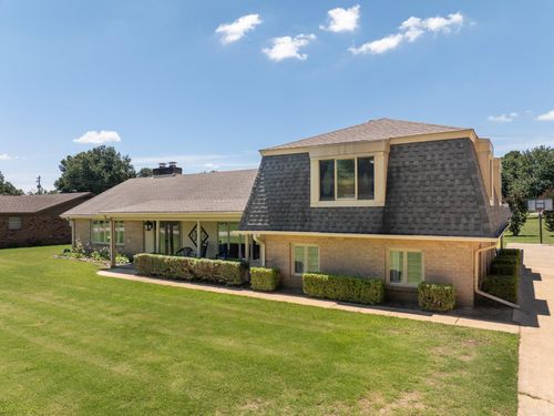 2712 Mimosa Dr, Newport, AR, 72112-2438 | Card Image