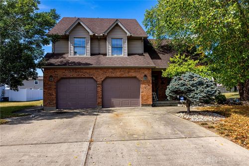 425 Heritage Pl, Trenton, OH, 45067-1064 | Card Image