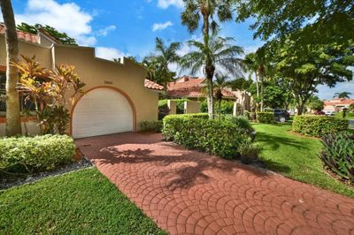 22537 Meridiana Drive, Townhouse with 2 bedrooms, 2 bathrooms and null parking in Boca Raton FL | Image 3