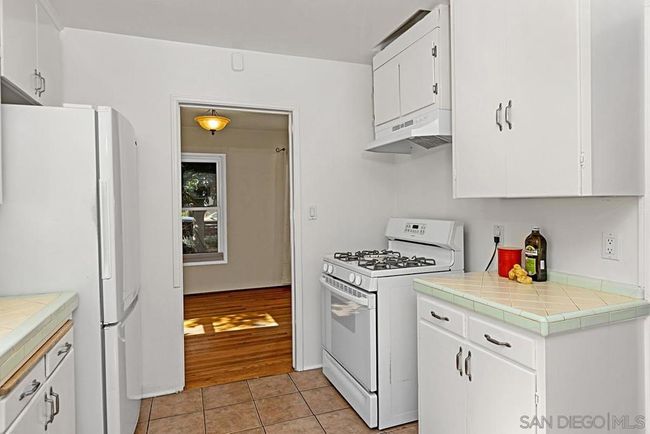 6941 Amherst St, House other with 2 bedrooms, 1 bathrooms and 5 parking in San Diego CA | Image 11