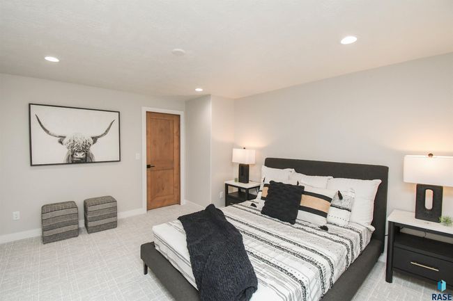 6504 E Hawker Trl, House other with 5 bedrooms, 4 bathrooms and null parking in Sioux Falls SD | Image 64