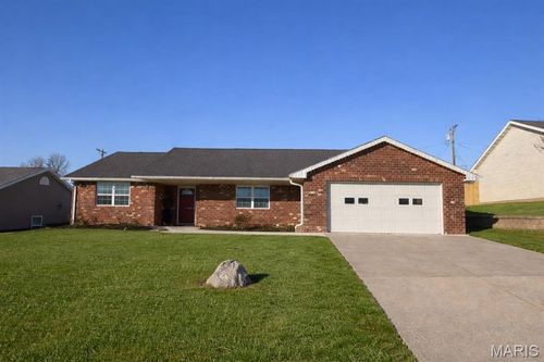 115 Stone Ridge Dr, Hannibal, MO, 63401-3625 | Card Image