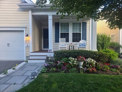 18 Kensington, Plymouth, MA, 02360-3179 | Card Image