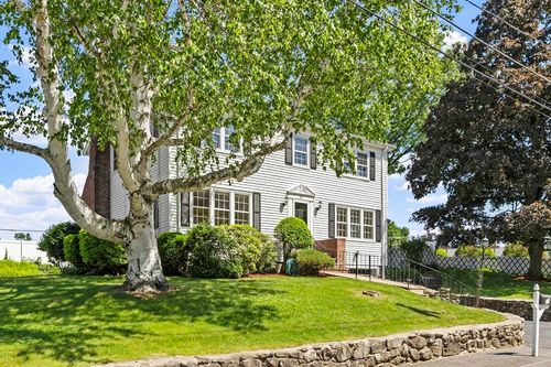 33 Kane Dr, Marlborough, MA, 01752-2625 | Card Image
