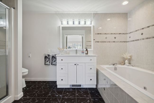 9 Pheasantwood Dr, House other with 4 bedrooms, 4 bathrooms and 2 parking in Wakefield MA | Image 24