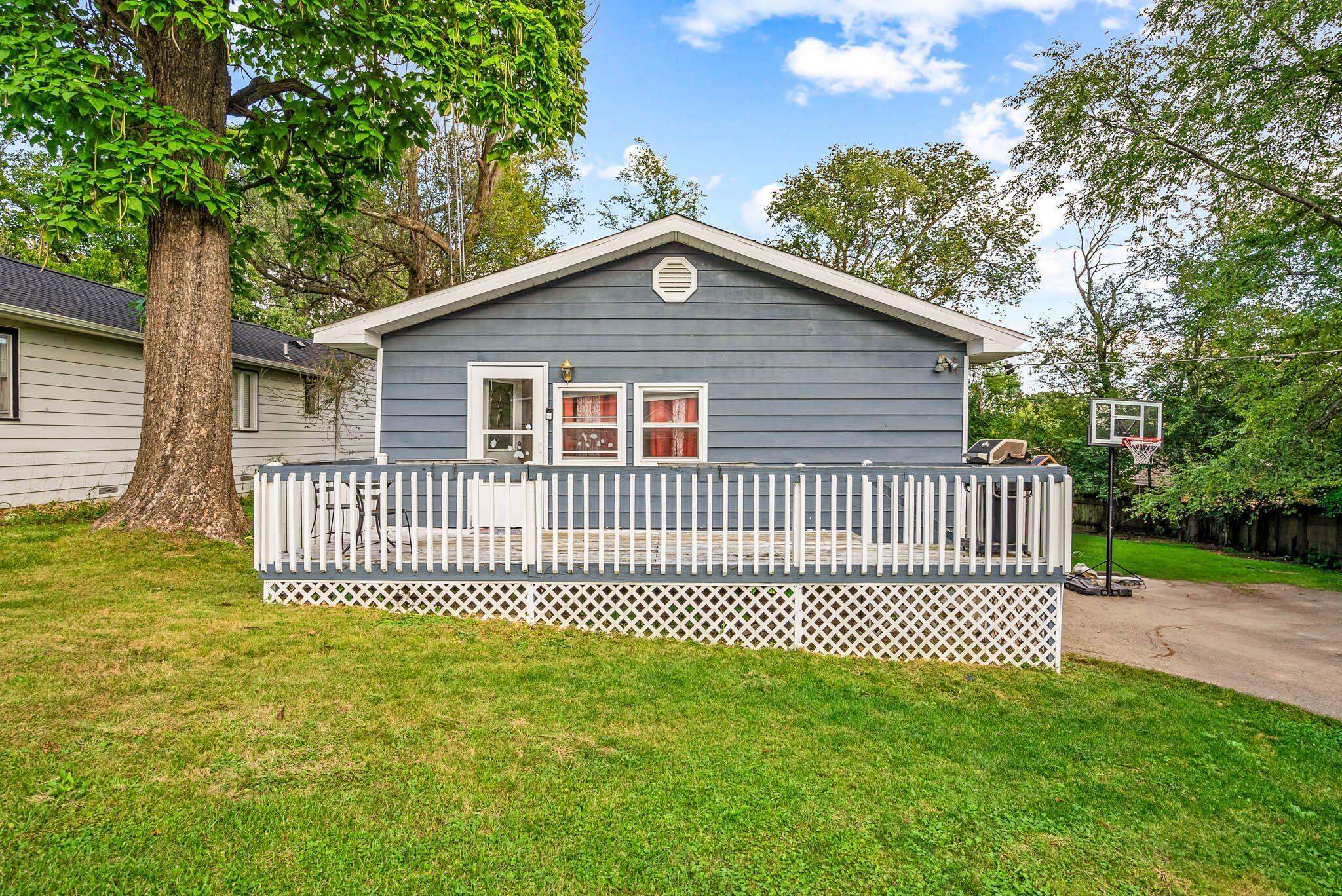 Beach Rd, Lake Geneva, WI 53147