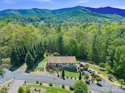 282 Sourwood Dr, Spruce Pine, NC, 28777-8500 | Card Image