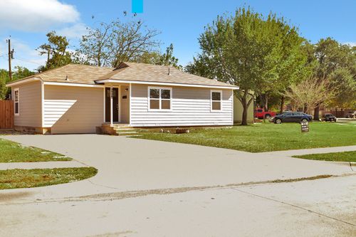 2038 Evergreen St, Garland, TX, 75041-1802 | Card Image